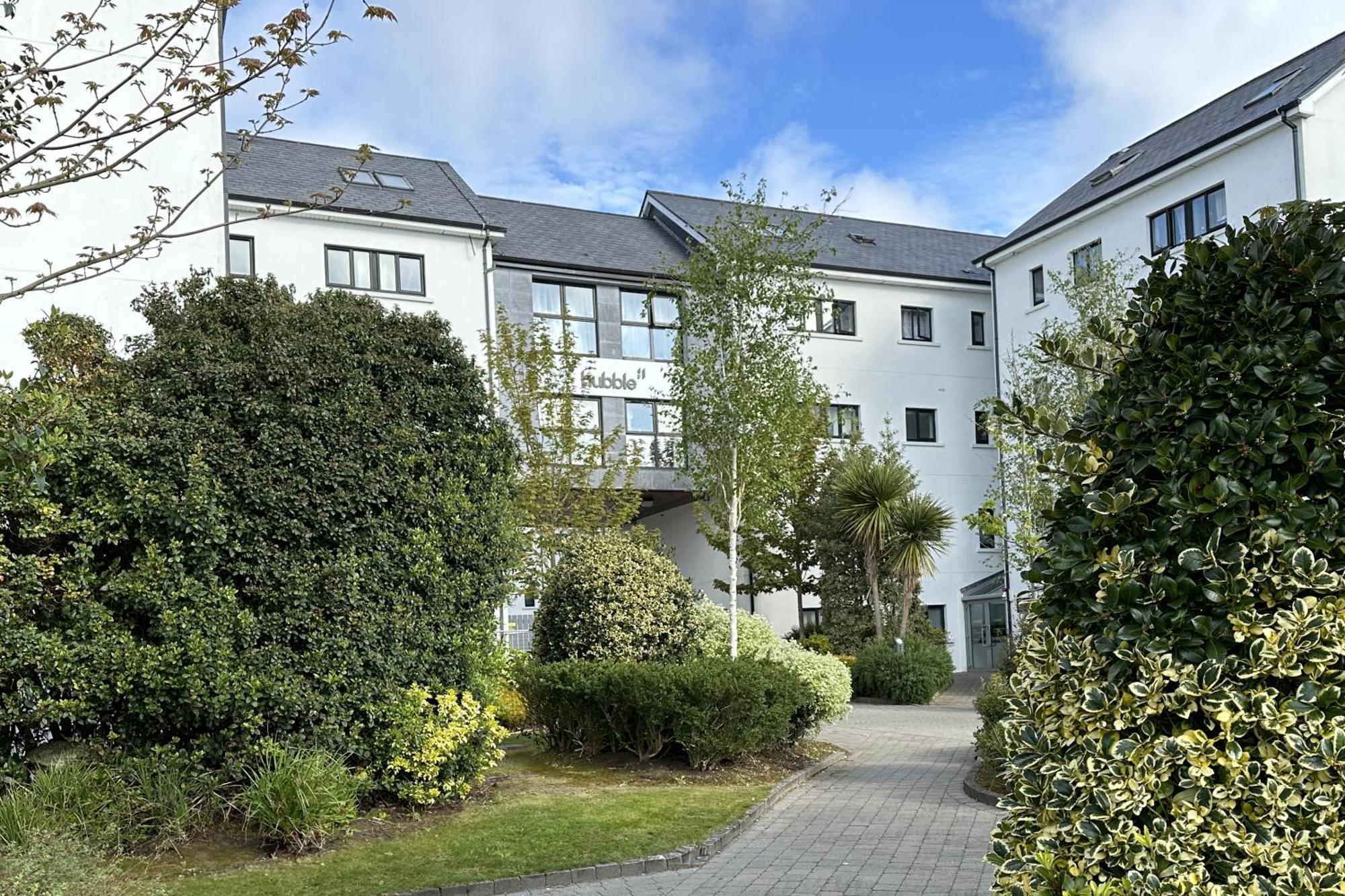 Cuirt Na Coiribe Summer Accommodation Galway Dış mekan fotoğraf