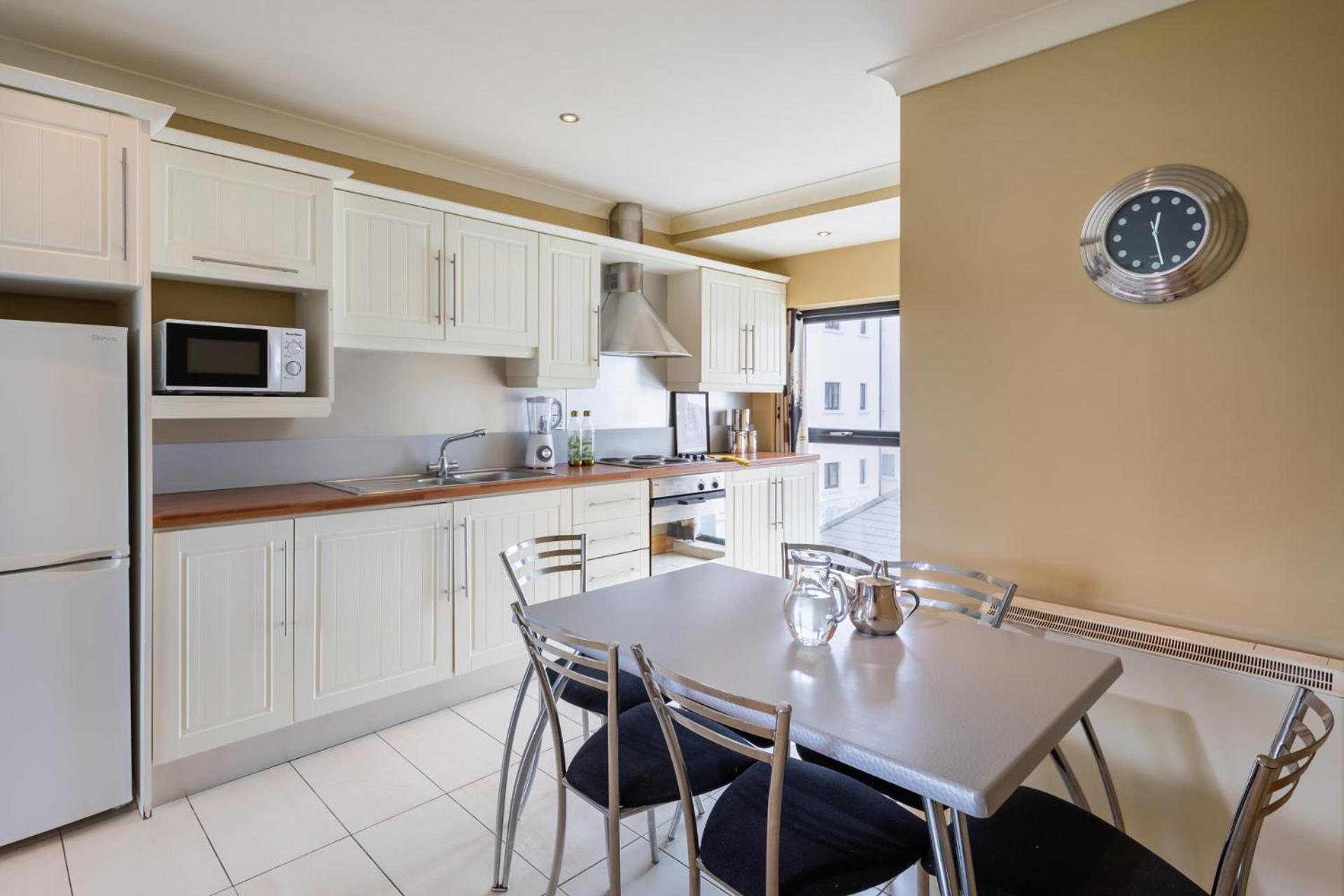 Cuirt Na Coiribe Summer Accommodation Galway Dış mekan fotoğraf